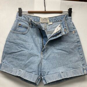 VTG LIMITED JEANS Women's Denim Short Size 6 Classic High Rise Ligth Wash